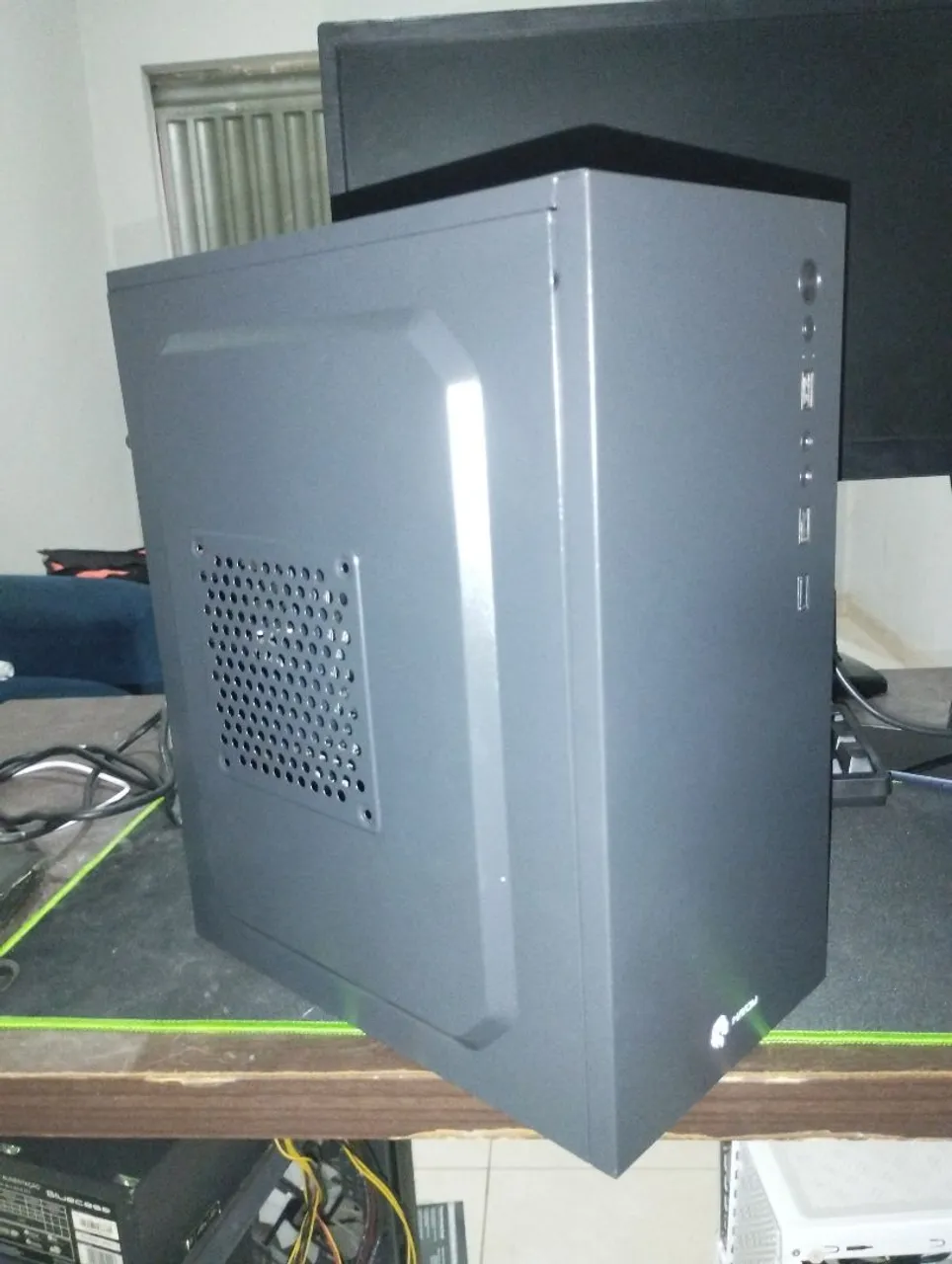 Gabinete PC Gamer - Design Moderno e Eficiente