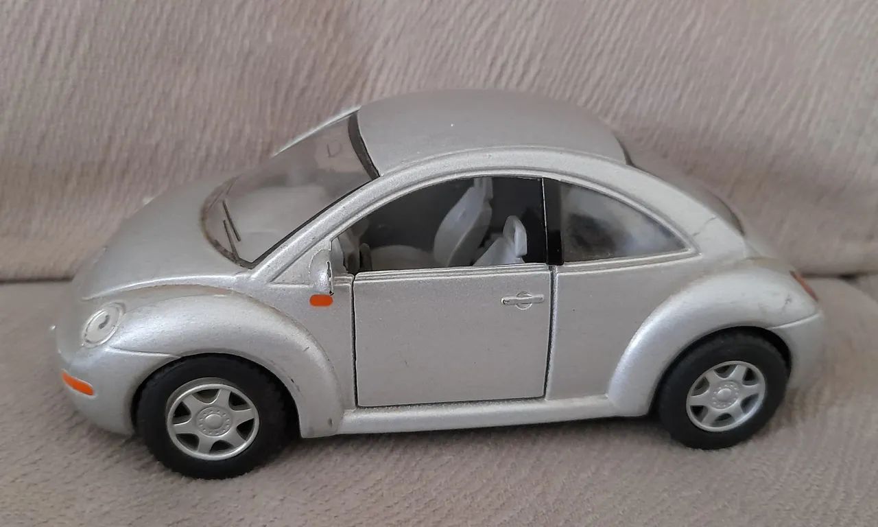 Miniatura Volkswagen New Beetle - Hobbies e coleções - Sete de