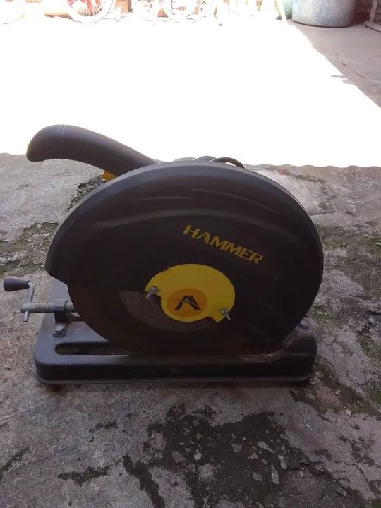 Serra policorte de Metal Hammer