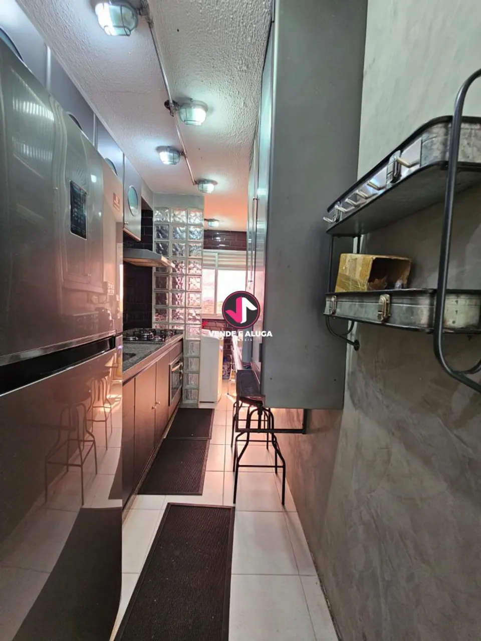 Apartamento com 3 Quarto(s) e 2 banheiro(s) para Alugar, 10 m² por R$ 2820 / Mês