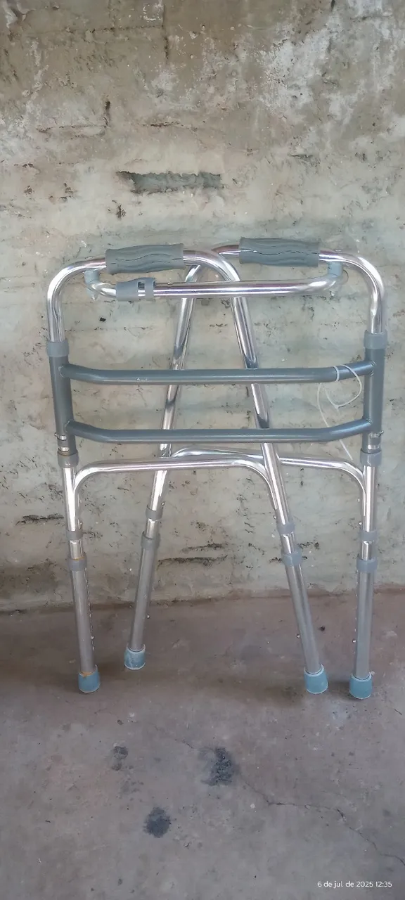 Andador novo