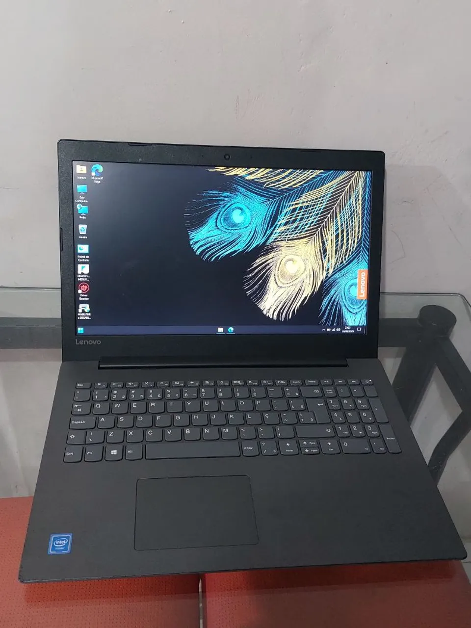 Lindo notebook lenovo ideapad - ótimo para estudos.