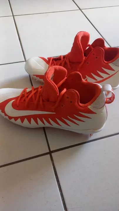 Chuteiras de Futebol e Futebol Americano Nike Alpha Menace Vermelha - Foto 3