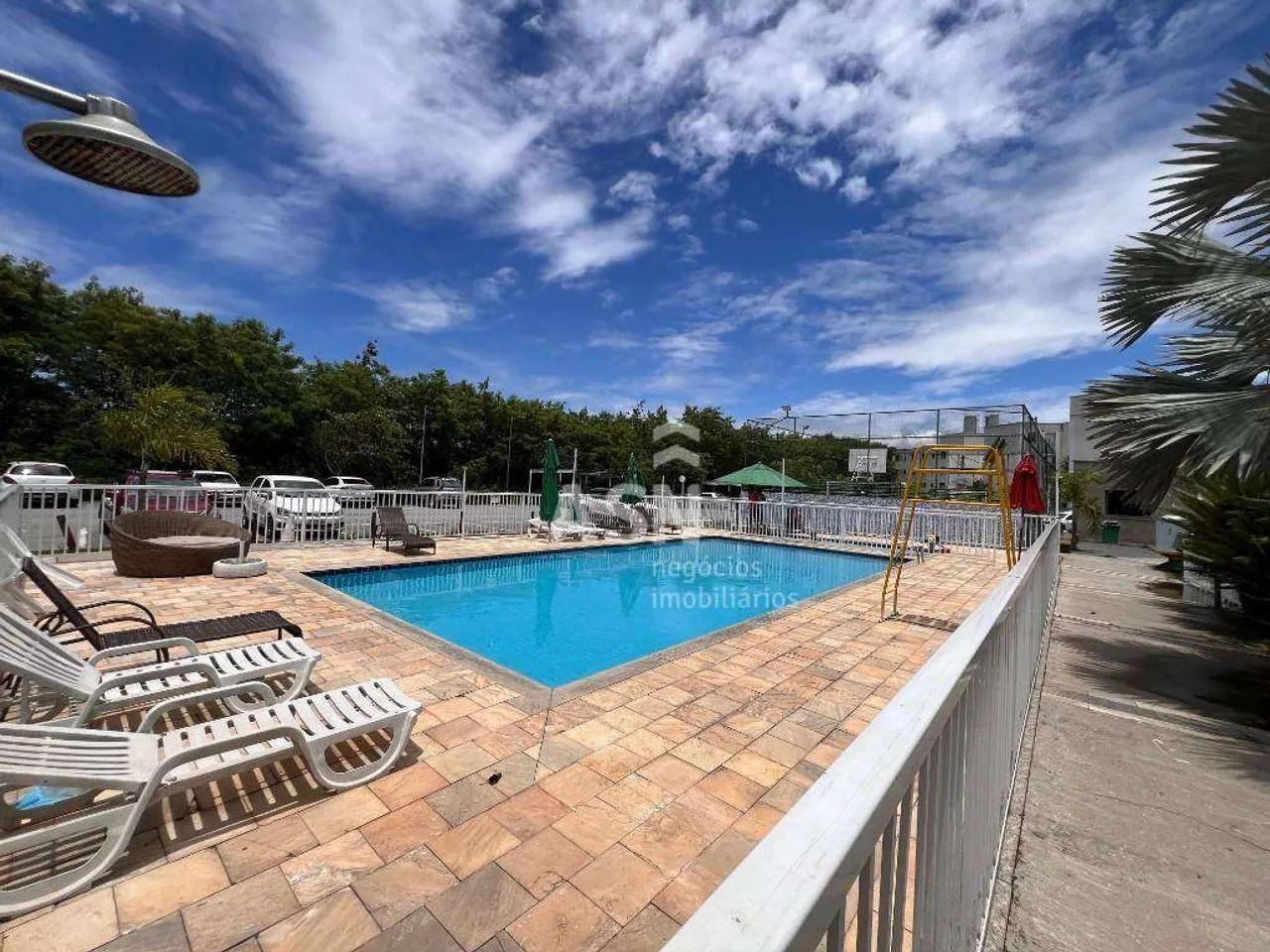 Apartamento com 2 dormitórios para alugar, 45 m² por R$ 1.829,92/mês - Atlântica - Rio das