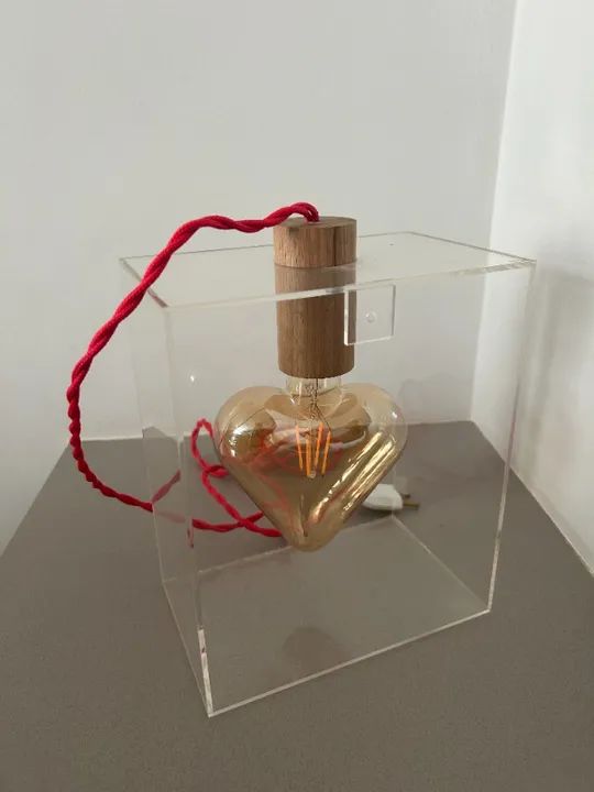 Luminária de mesa "Coração Apertado" Ric Mello - Foto 4