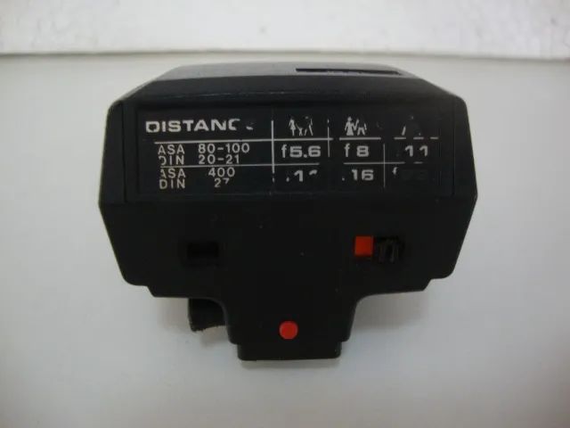 Flash Eletrônico para Máquina Fotográfica Marca Sakar 18 M. - Foto 3