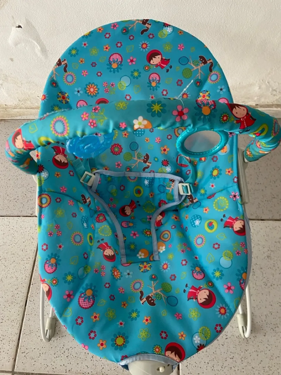 Cadeira de Descanso para Bebê - Conforto e Diversão
