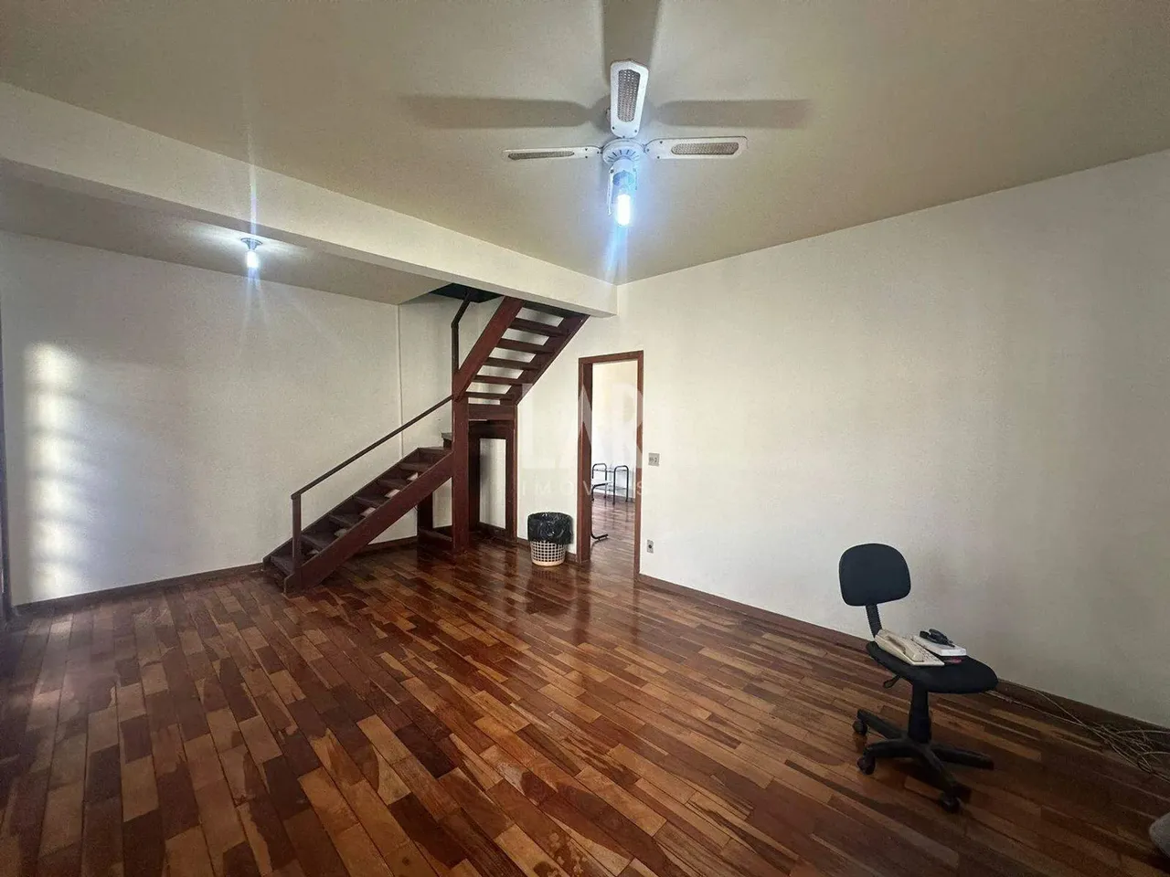 Casa Comercial para aluguel, 2 quartos, 3 vagas, Floramar - Belo Horizonte/MG