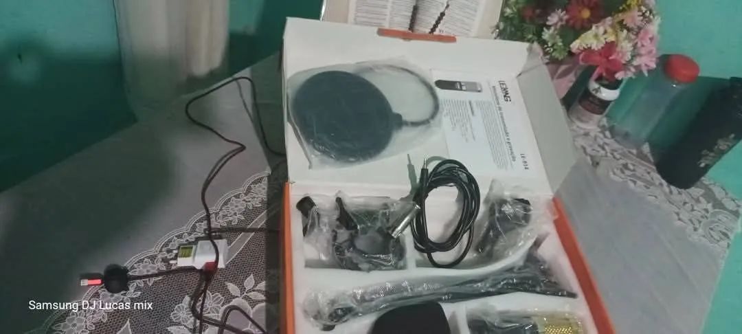 Microfone Karaoke LeLong LE-914 - Foto 3