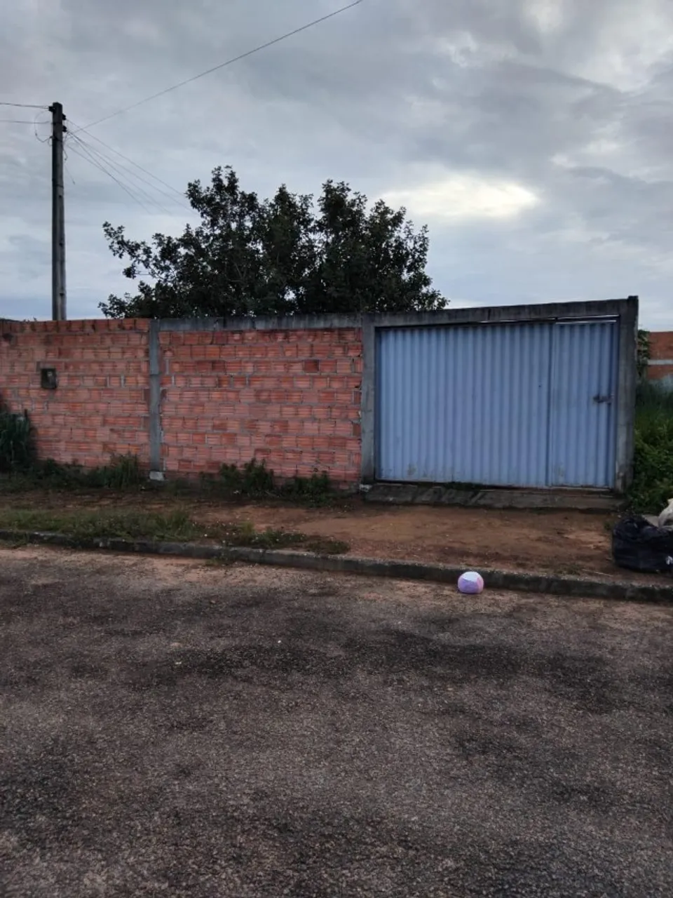 Repasso ágil de terreno no Nova Flamboyant 1 em Palmas, já com edícula