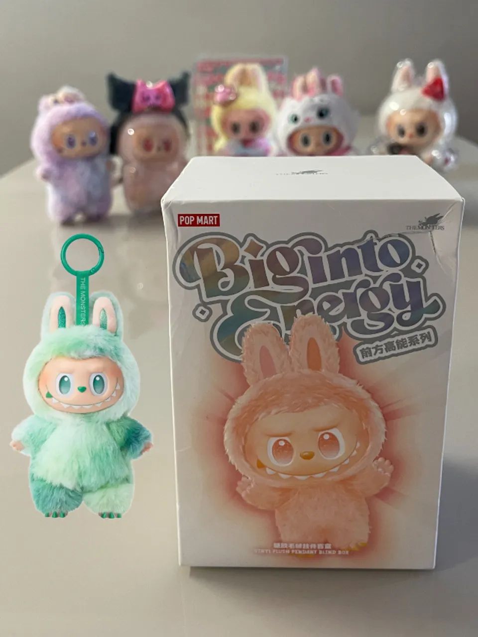 Labubu Original Big Into Energy POP MART - Serenity - Brinquedos e