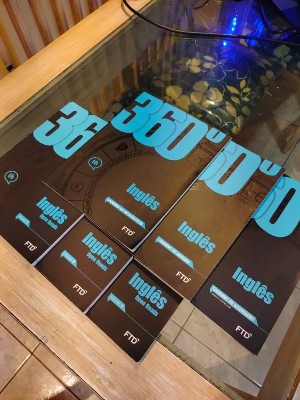 Livros Inglês - Coleção 360 - FTD - EM ÓTIMO ESTADO