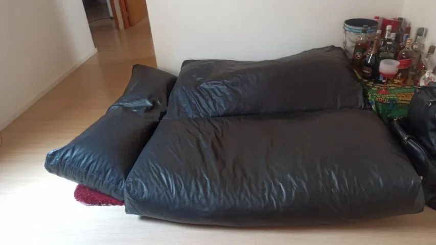 vendo Puff sofa  cama - ideal para quem tem pouco espaco - Foto 2