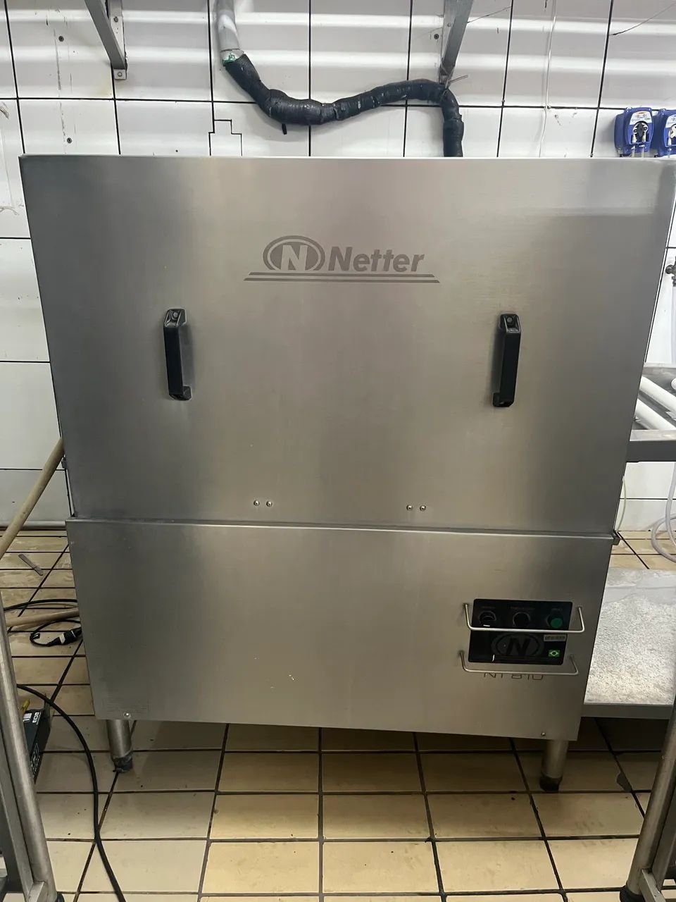 Lavadora industrial de louças Netter NT 810