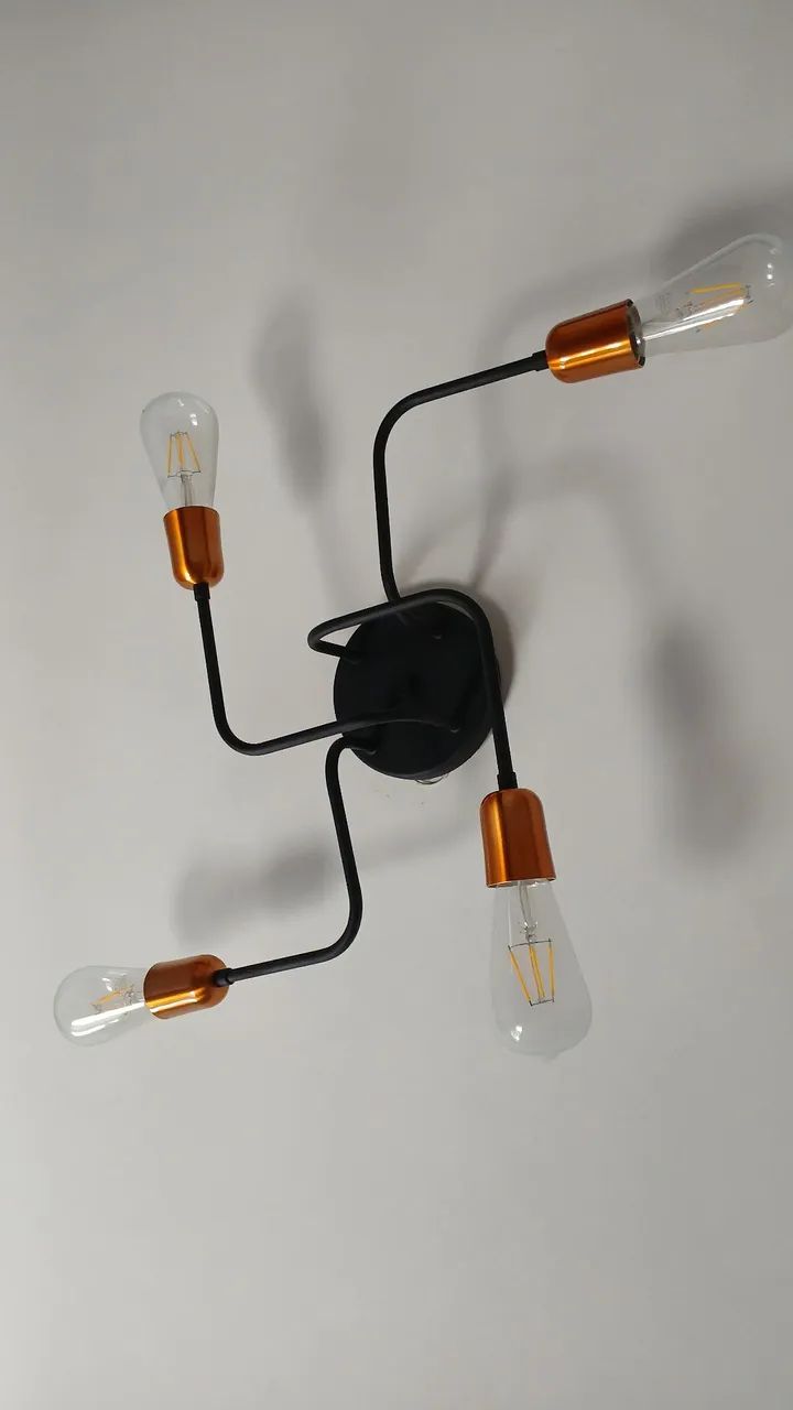 Luminária de Teto Moderna com 4 Lâmpadas