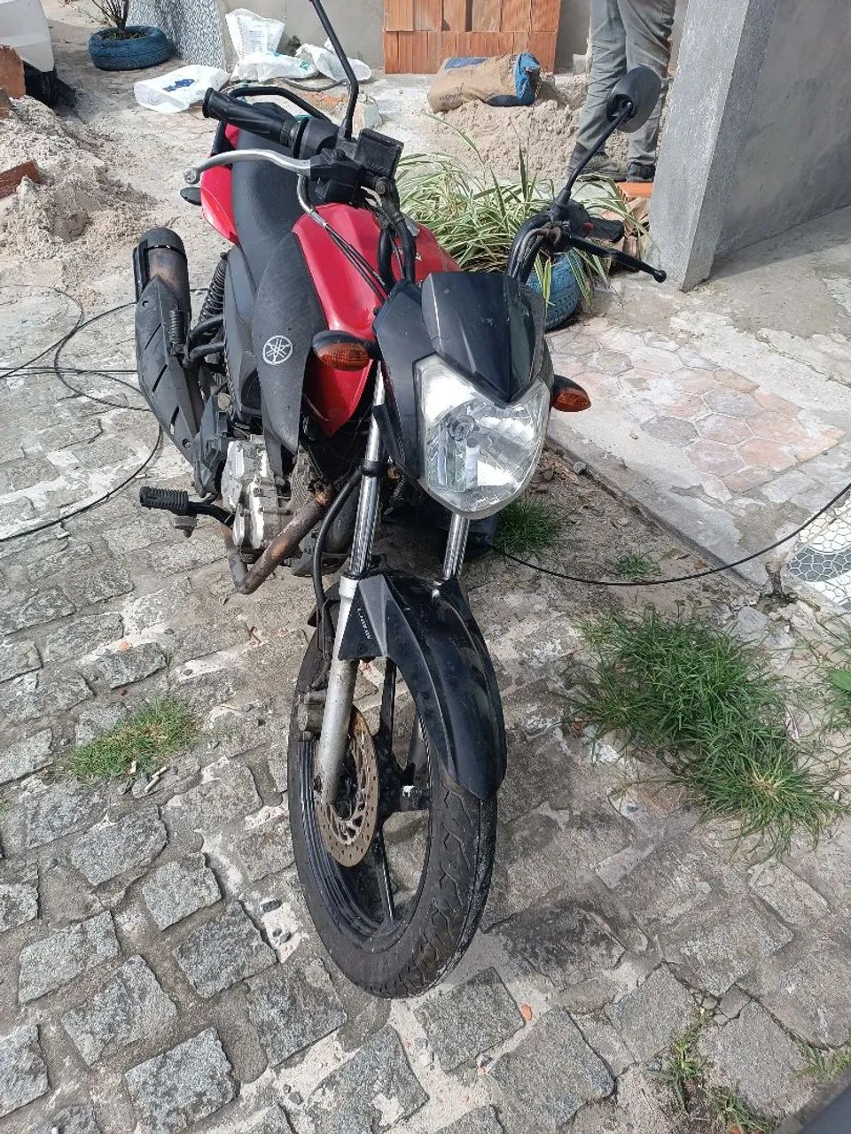 Vendo moto Yamaha Factor 150 valor :11700 - Foto 3