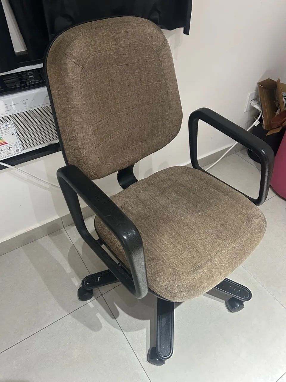Cadeira de Escritório - Giratória - Foto 2