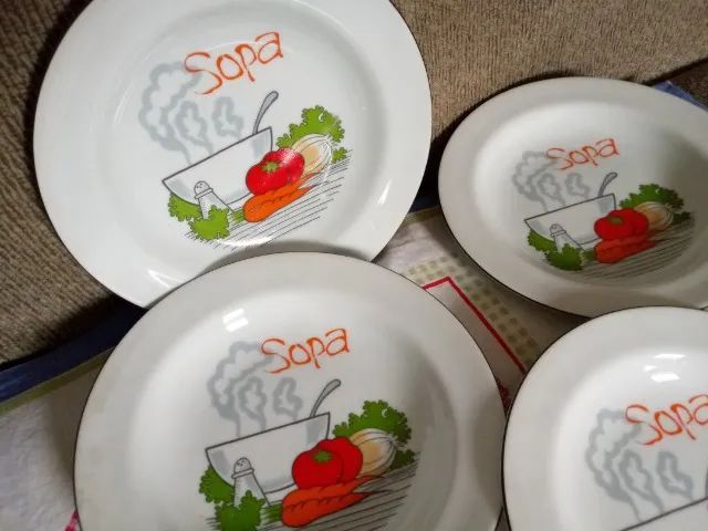Lindo Kit com 04 Pratos Fundo de Sopa em Porcelana Schmidt. Ver Local de Retirada: - Foto 4