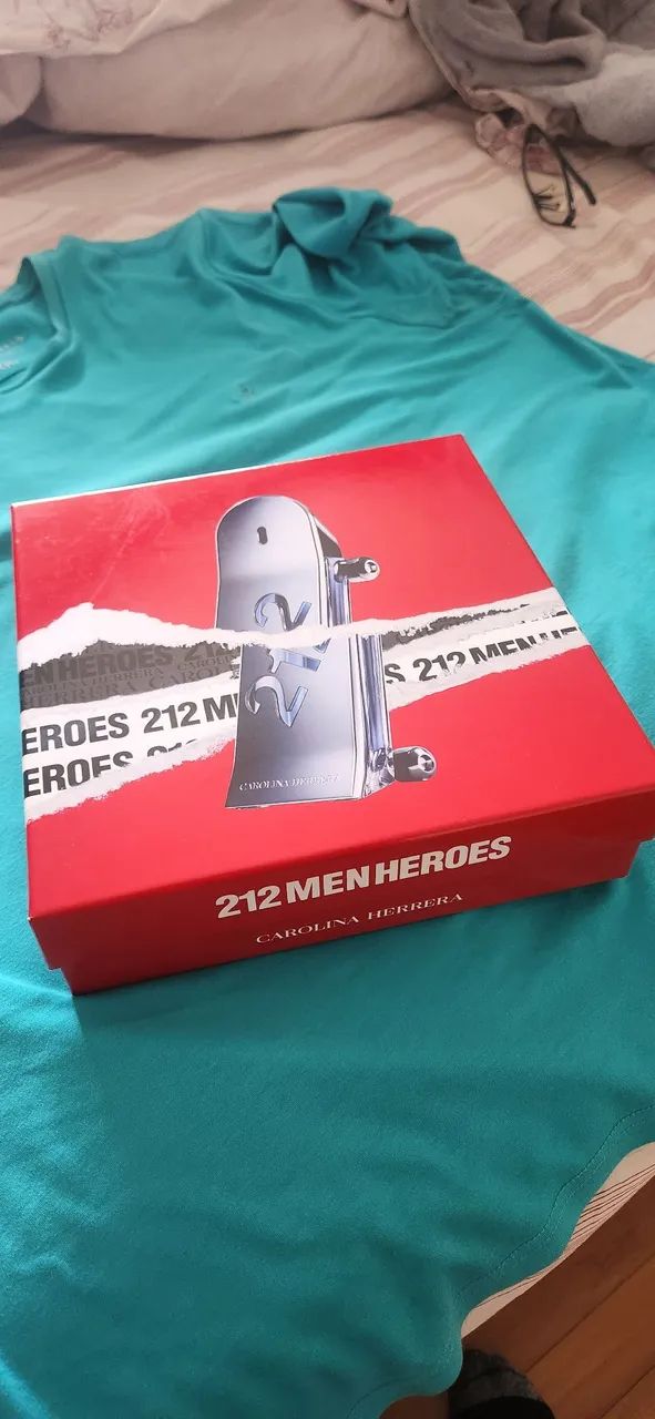 Kit Perfume 212 Men Heroes Carolina Herrera - Foto 2