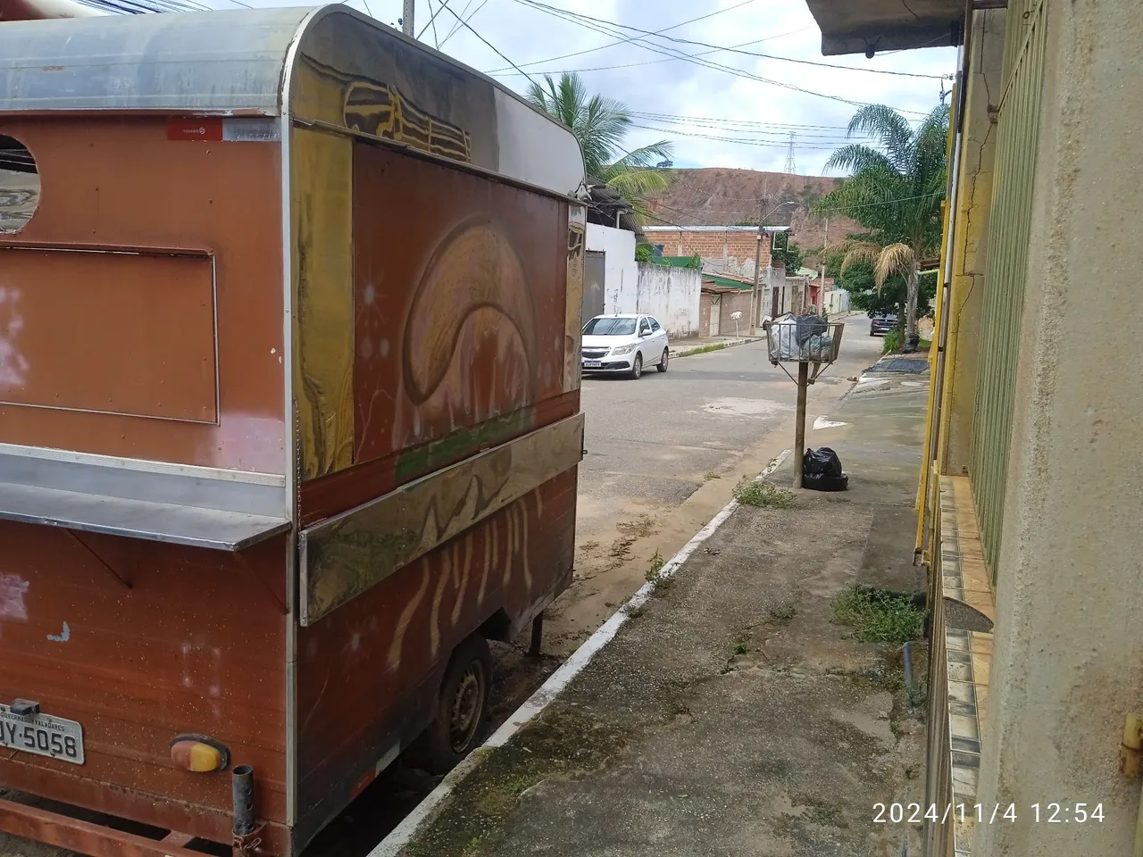 Vendo trailer em dia