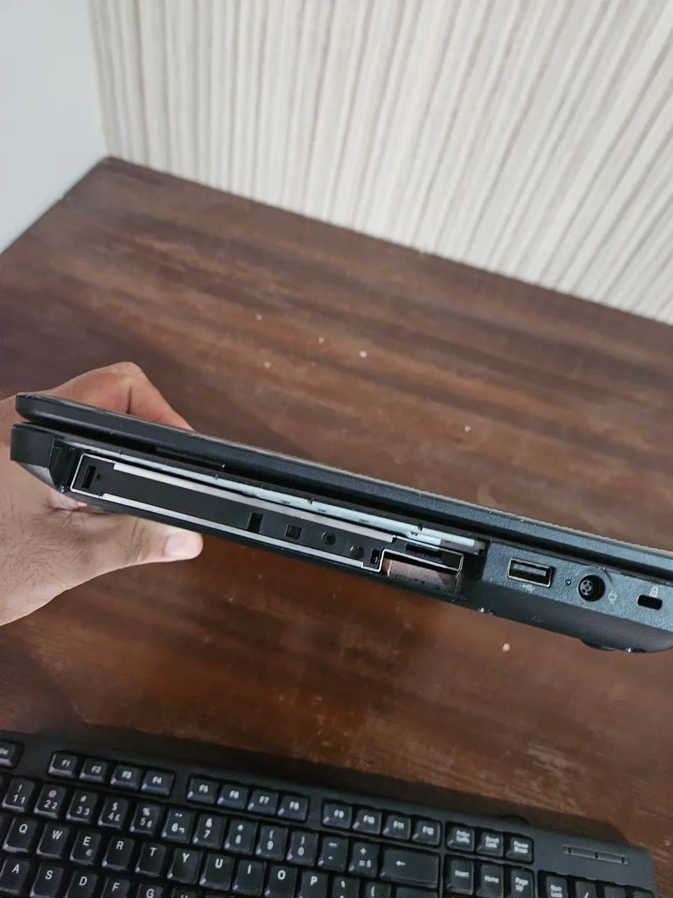 Notebook HP pavilion G4 com teclado externo - Foto 5