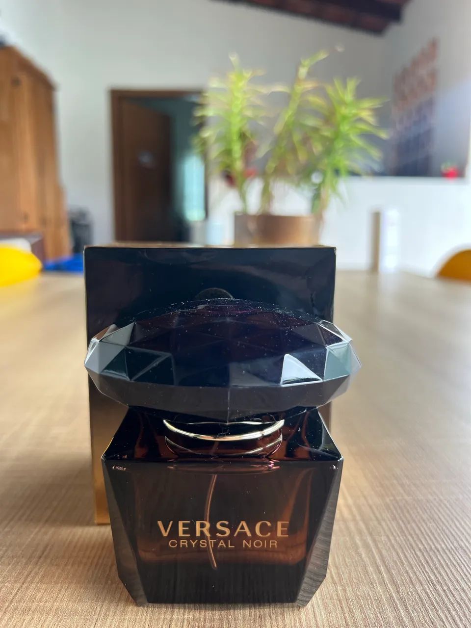 Perfume Versace Crystal Noir 90ML - Foto 3