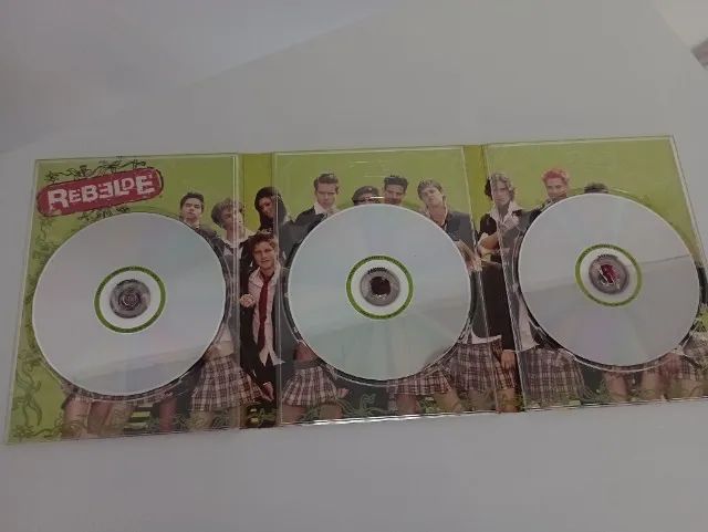 BOX DVD RBD (REBELDE) 2ª TEMPORADA RARIDADE ORIGINAL - Foto 2
