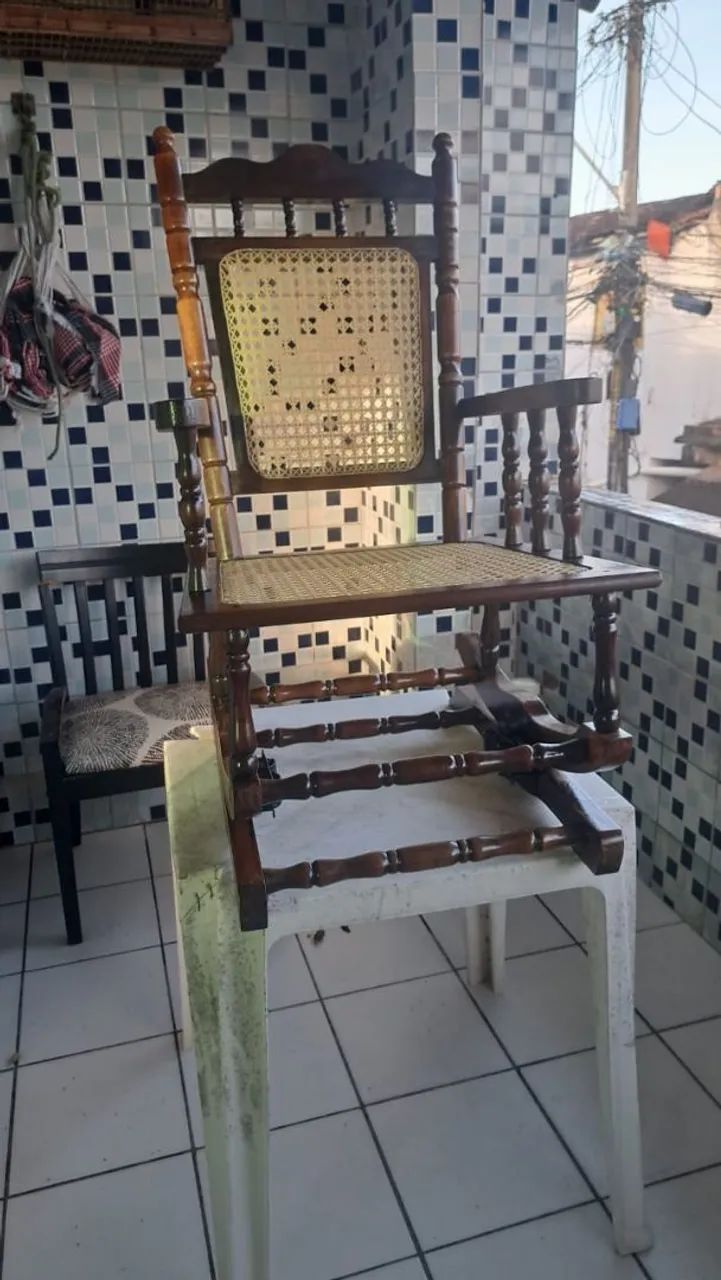Cadeira antiguidade 