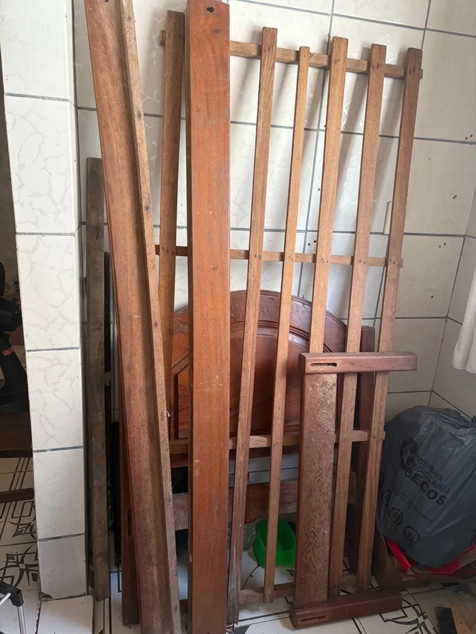 Armação para colchão solteiro  - Foto 2