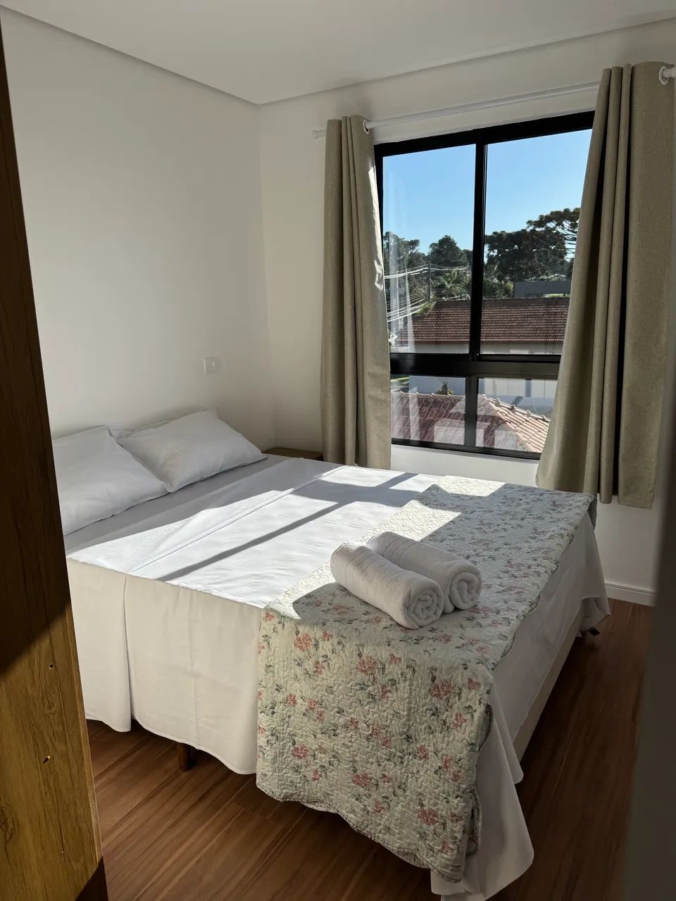 Cama de casal com box 