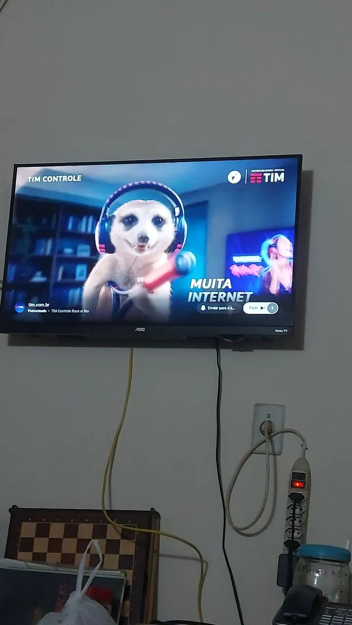 Tv 32 polegadas  com Roku integrado - Foto 2