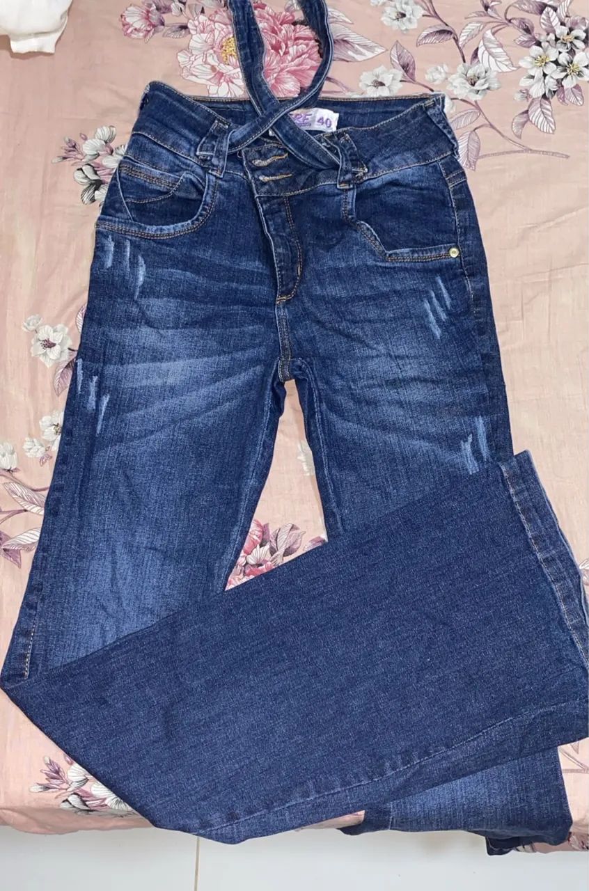 Calça Jeans Flare Azul Escuro - Cós com Amarração Diferenciada - Foto 2
