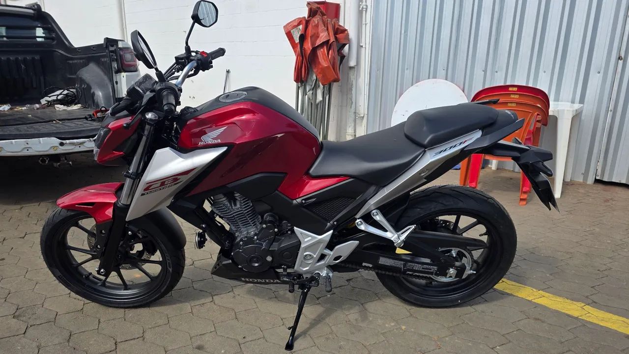 CB 300 Twister ABS - Foto 5