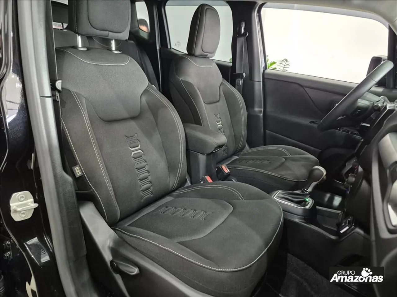 Jeep Renegade Sport T270 1.3 TB 4x2 Flex Aut., foto 14 de 20