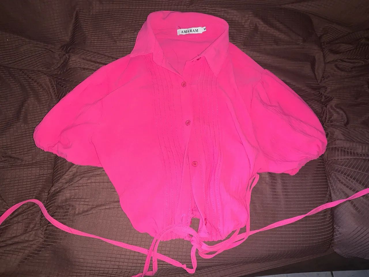 blusa cropped rosa