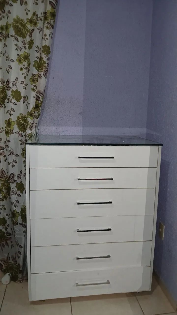 Cômoda por R$350,00