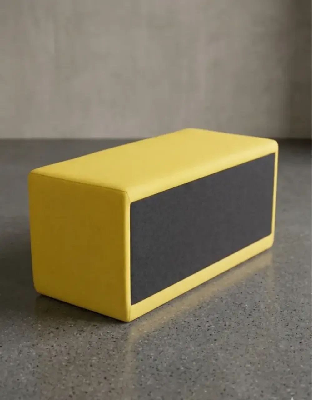 Kit 4 Pufe Amarelo 95x45 cm | Ideal para Bares, Tabacarias, Restaurantes e Decoração - Foto 3
