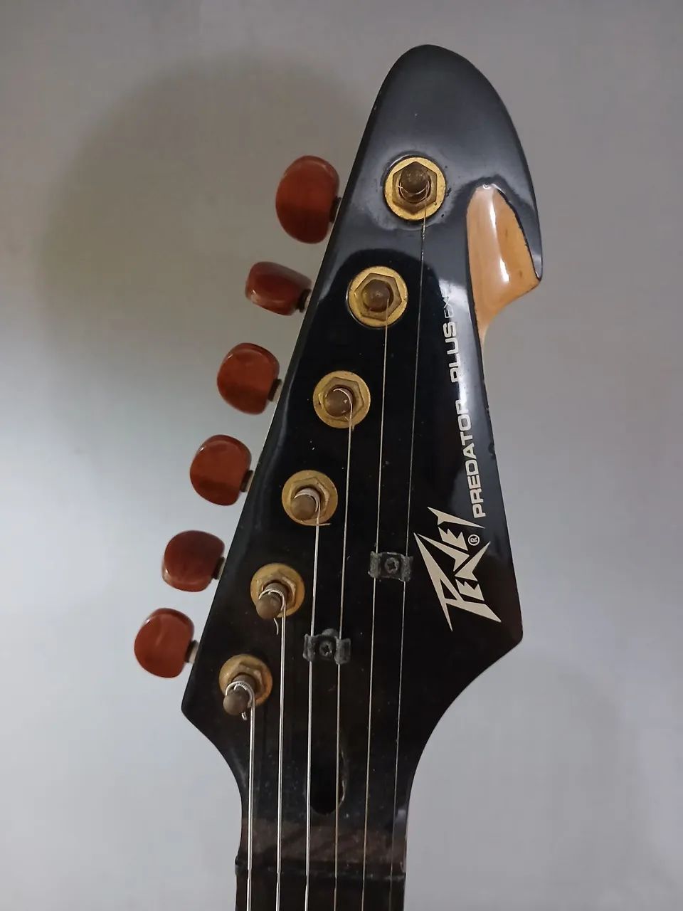 Guitarra Peavey Predator Plus EXP - Foto 5
