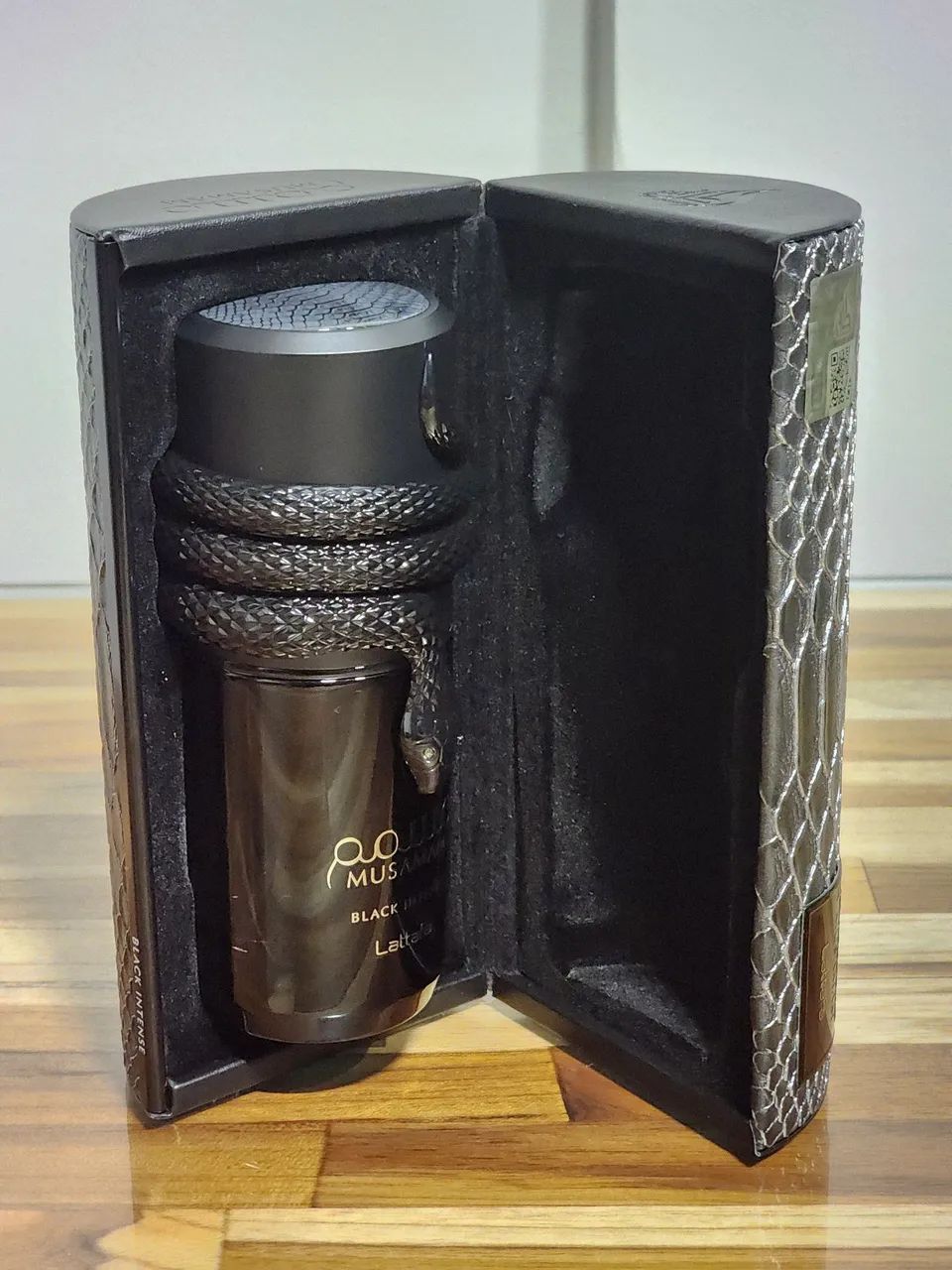 Perfume Lattafa Musamam Black Intense (100ml) - Foto 2