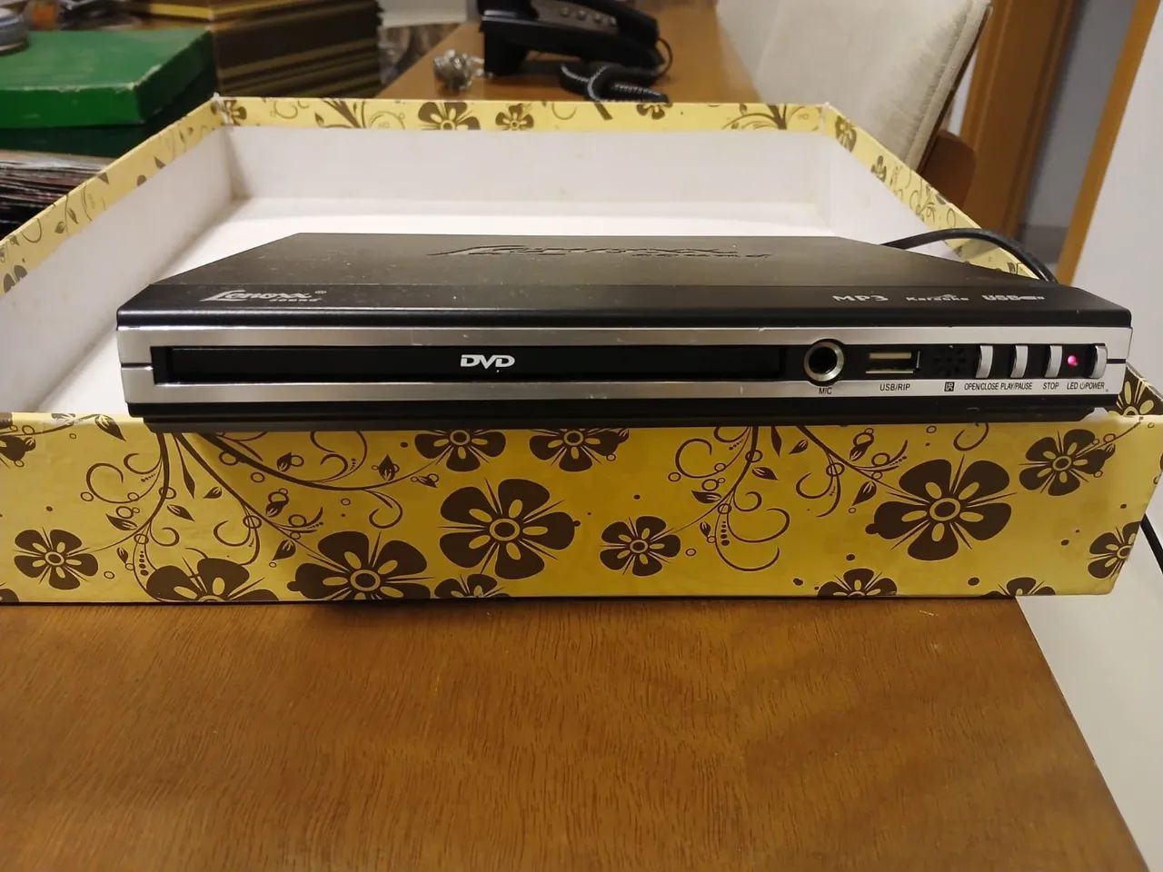 DVD Lenoxx