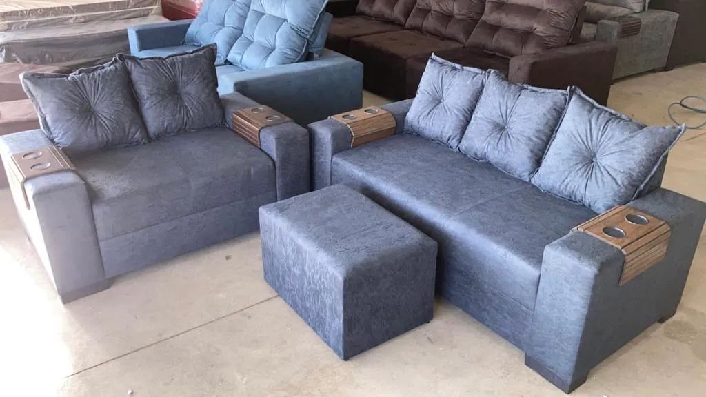 Sofá ? com PUFF central de brinde  - Foto 4