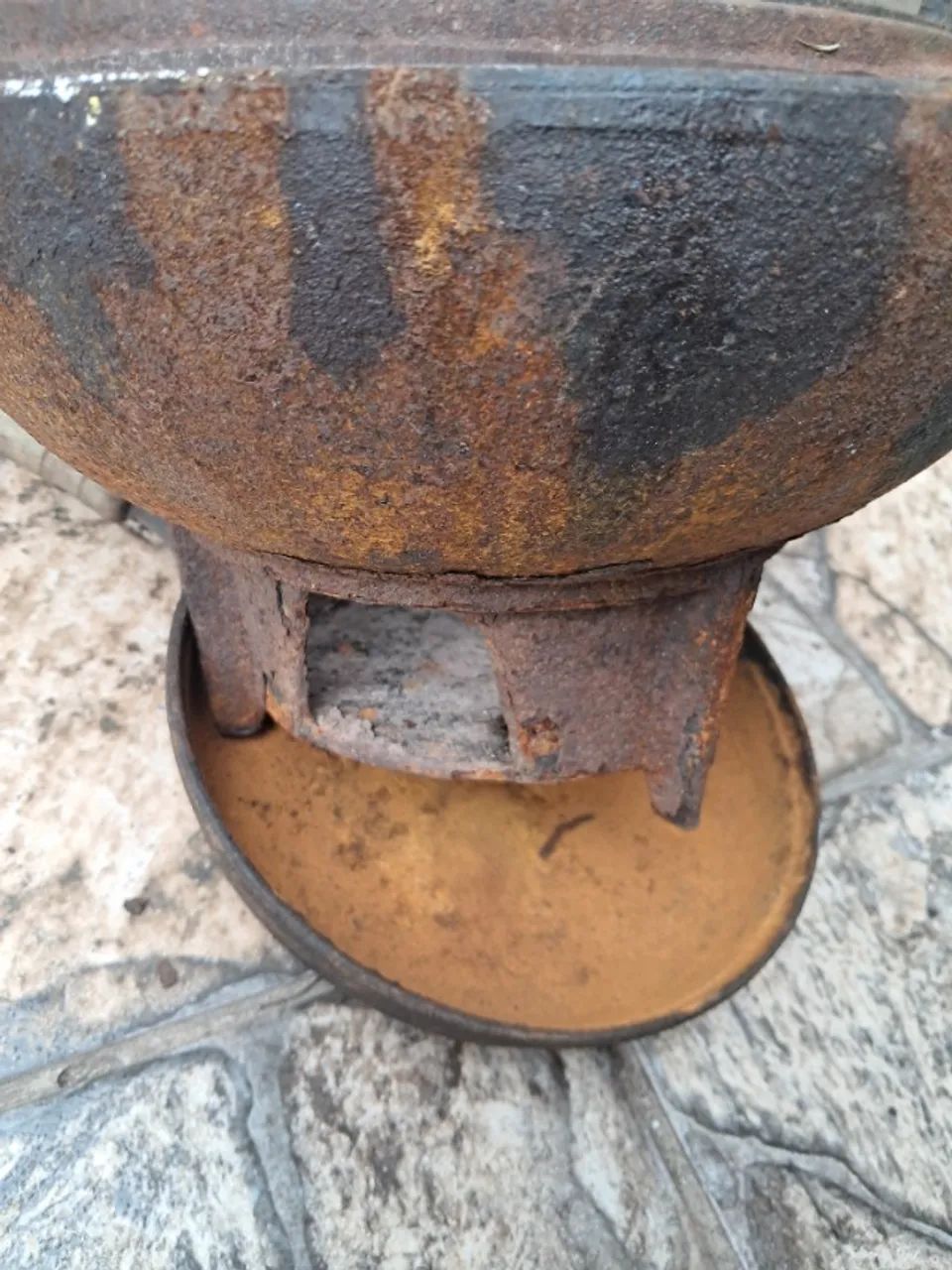 Fogareiro antigo de ferro  - Foto 4