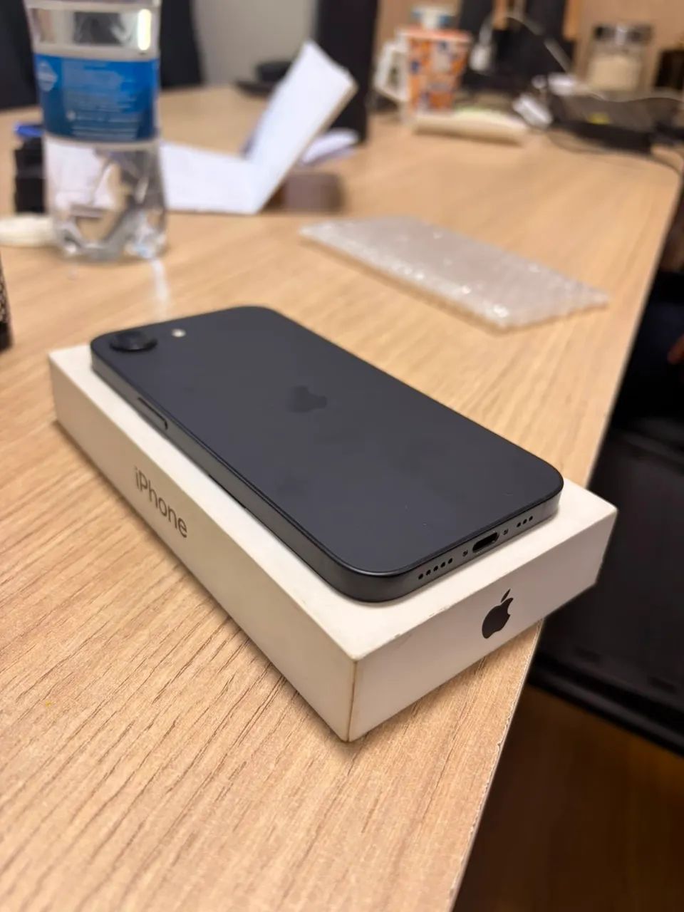 iPhone 16e - Foto 2