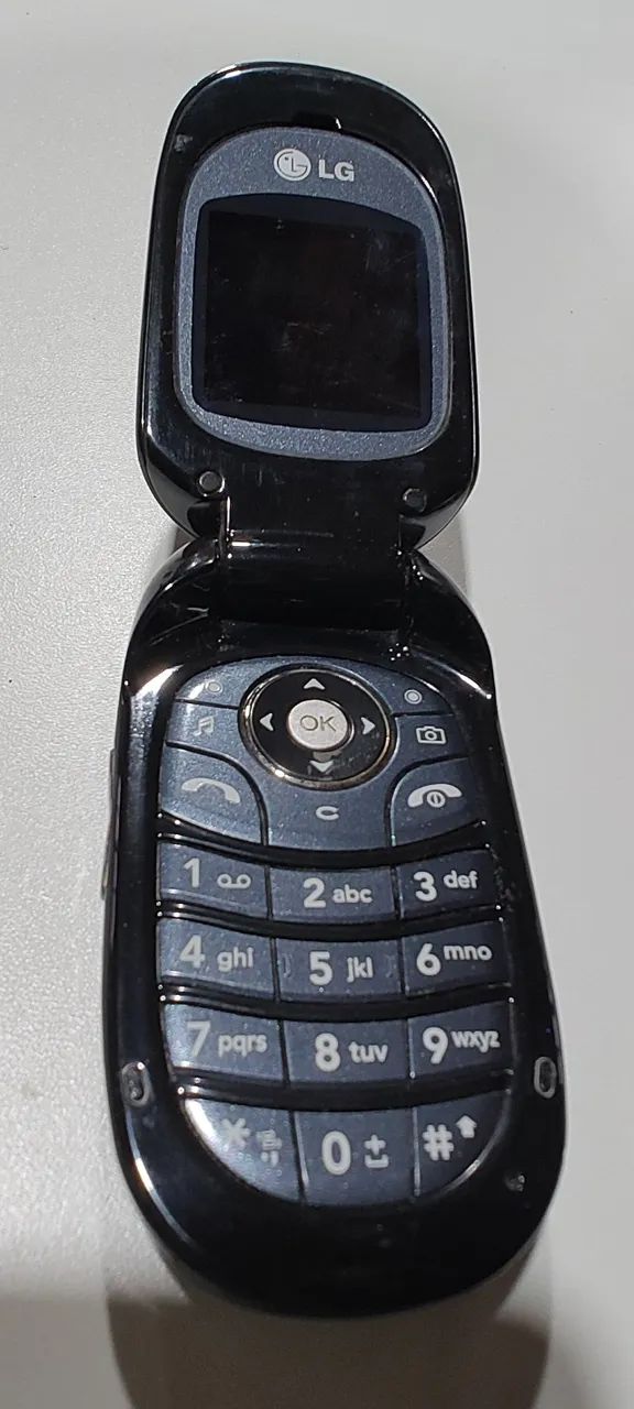 Celular LG KG225 0,3MP 1100mAh Preto (não funciona)