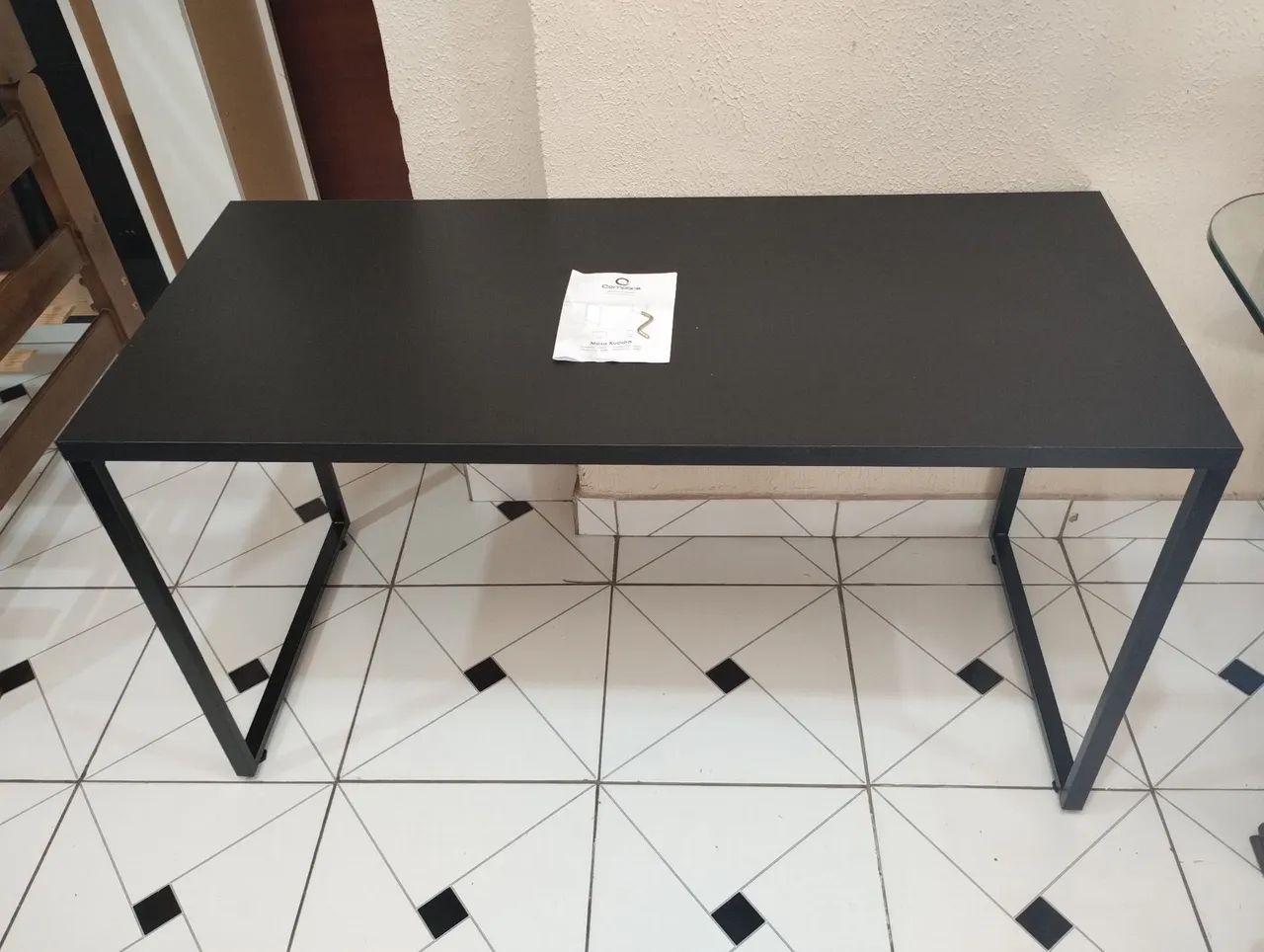 Escrivaninha nova 1,35x 60 