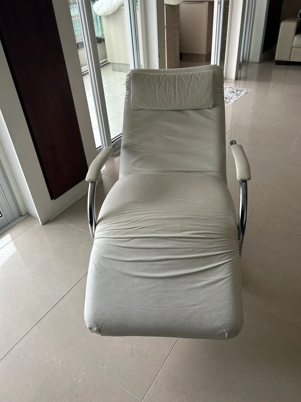  poltrona reclinável couro branco 