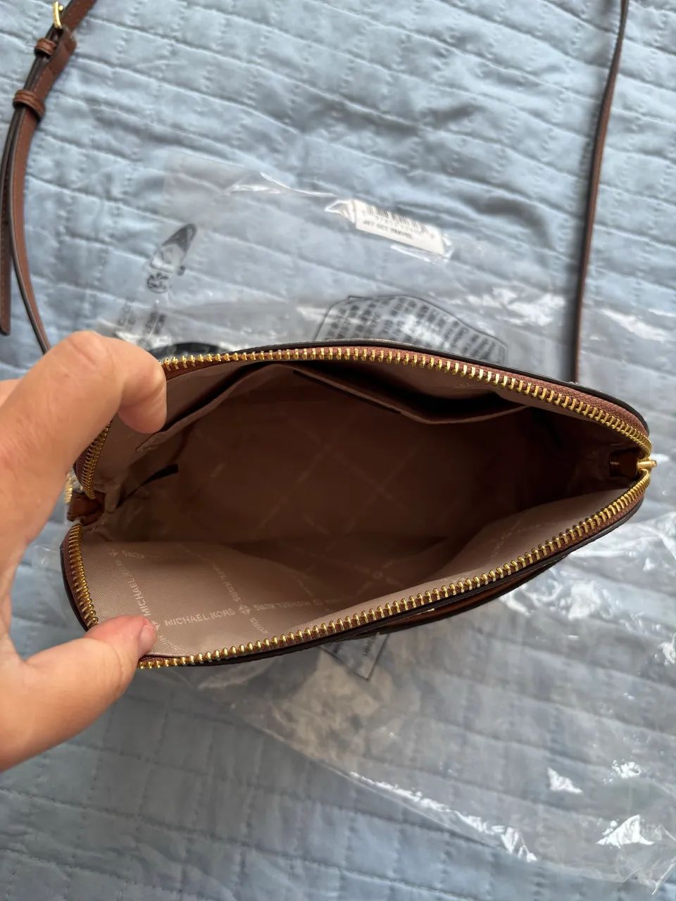 Bolsa Michael Kors canva em 3 tons - Foto 2