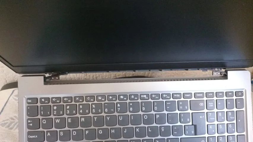 CARCAÇA Notebook ideapad s145 com placa mãe queimada.... estou vendendo como CARCAÇA!! - Foto 5