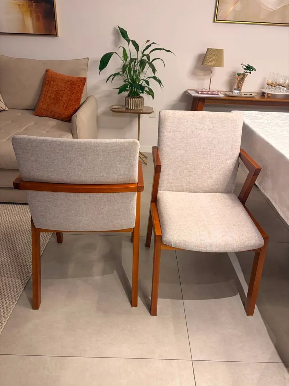 Lindas cadeiras confortáveis e elegantes para sua sala de jantar