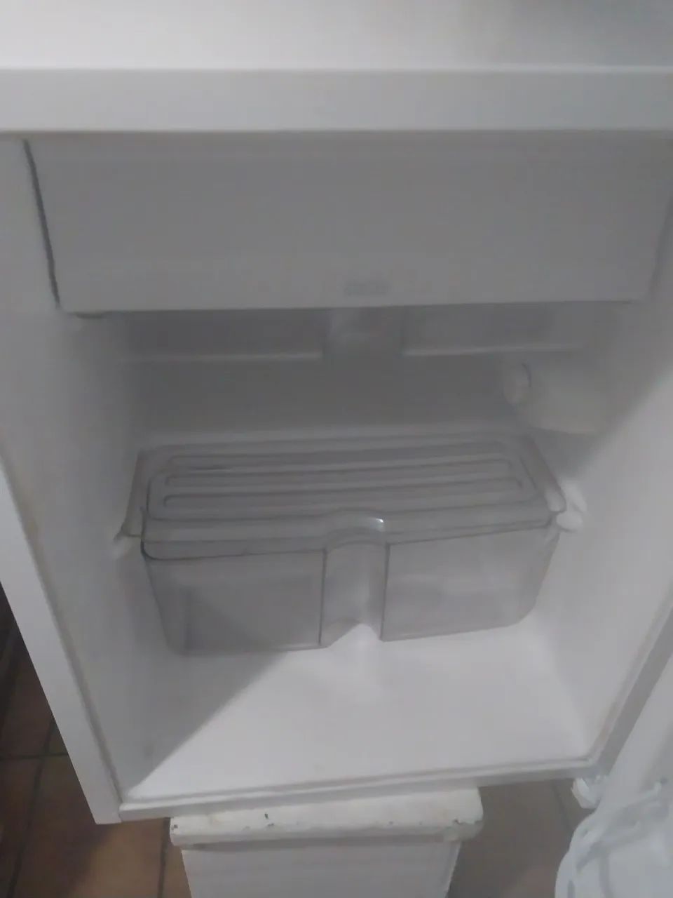 Frigobar cônsul 80 l ótimo entrego  - Foto 2